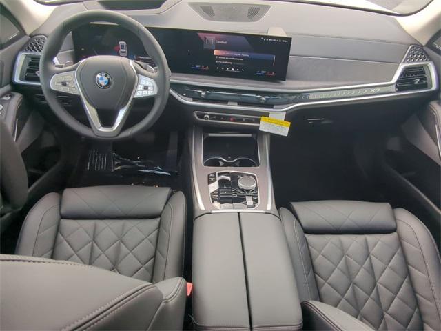 new 2025 BMW X7 car, priced at $89,875