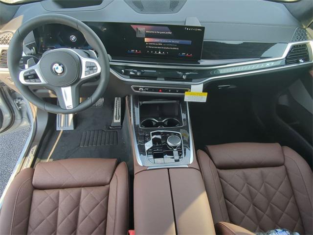 new 2025 BMW X7 car, priced at $96,455