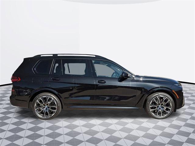 new 2025 BMW X7 car, priced at $123,125