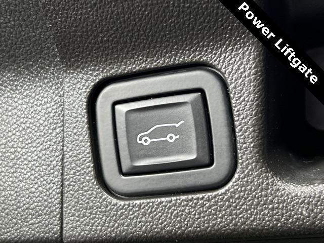 used 2022 GMC Acadia car, priced at $28,719