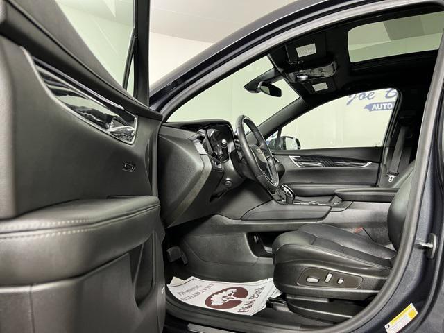 used 2022 Cadillac XT6 car, priced at $36,171