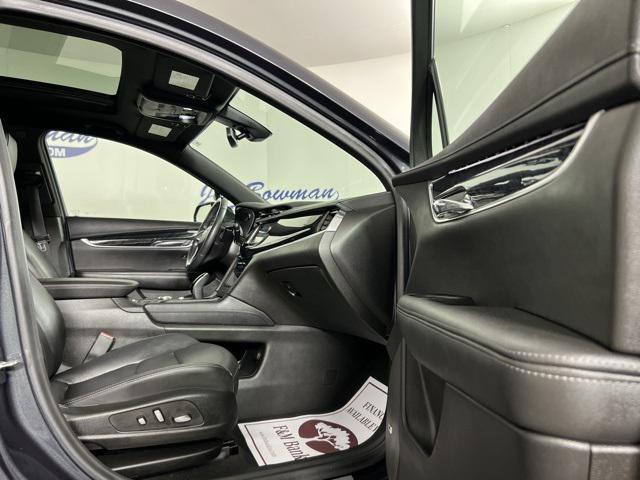 used 2022 Cadillac XT6 car, priced at $36,171