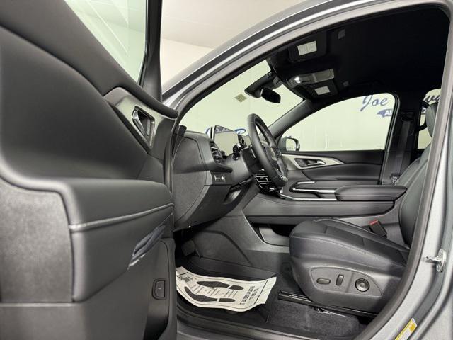 new 2025 Chevrolet Traverse car, priced at $46,132