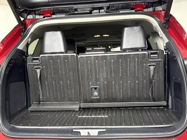 used 2023 Toyota Highlander car, priced at $42,438