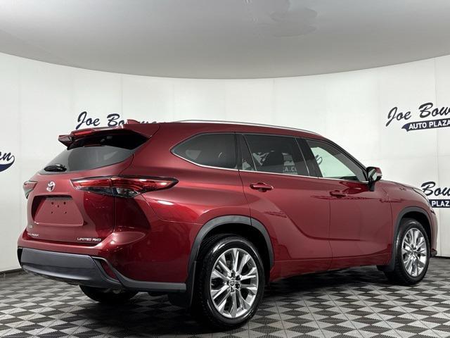 used 2023 Toyota Highlander car, priced at $42,438