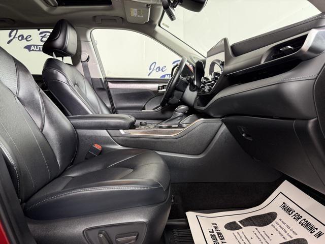 used 2023 Toyota Highlander car, priced at $42,438