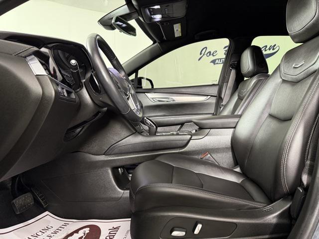 used 2021 Cadillac XT5 car, priced at $24,984