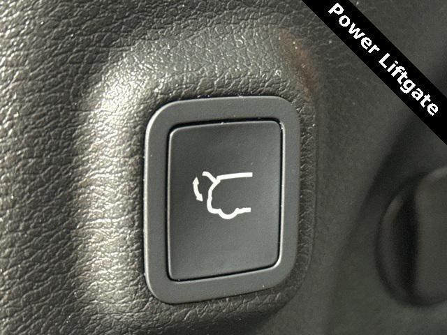 used 2019 Jeep Cherokee car, priced at $19,473