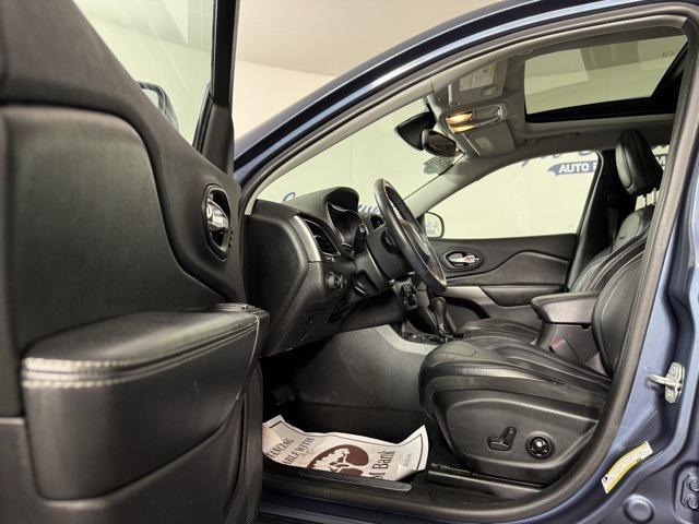used 2019 Jeep Cherokee car, priced at $19,473