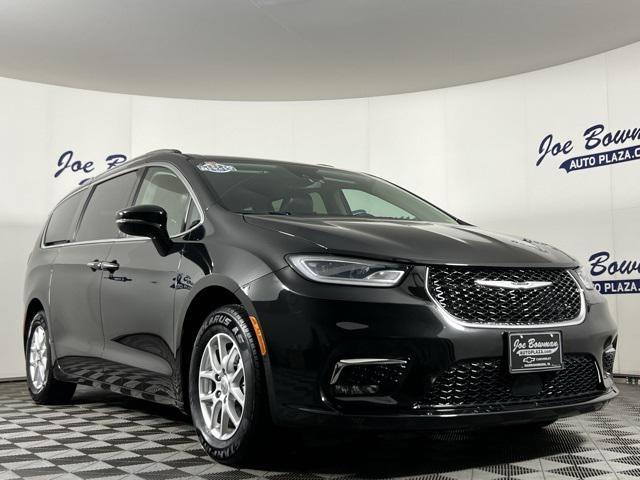 used 2021 Chrysler Pacifica car, priced at $28,148