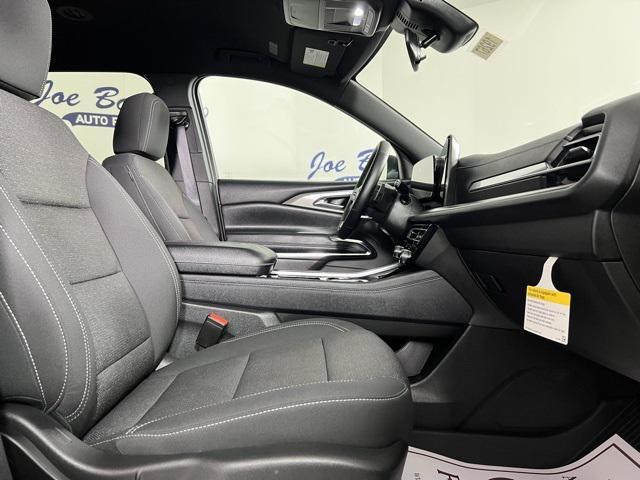new 2025 Chevrolet Traverse car, priced at $45,244