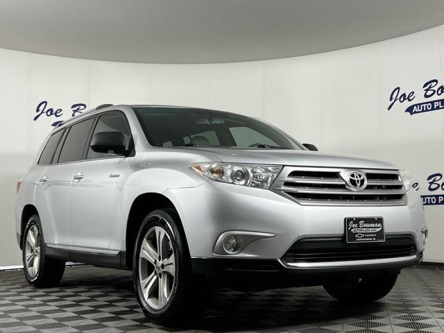 used 2012 Toyota Highlander car, priced at $12,226