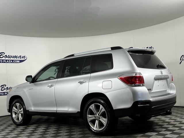 used 2012 Toyota Highlander car, priced at $12,226