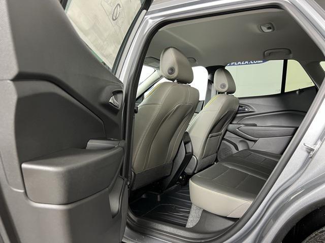 new 2025 Chevrolet Trax car, priced at $27,095