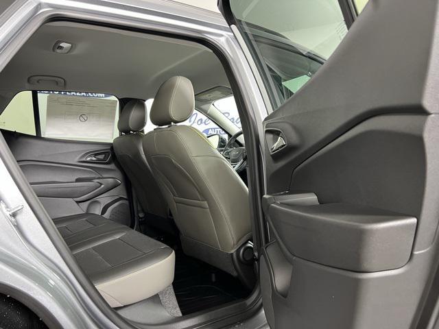 new 2025 Chevrolet Trax car, priced at $27,095