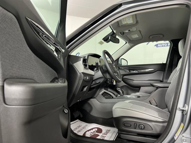 new 2025 Chevrolet TrailBlazer car, priced at $30,043