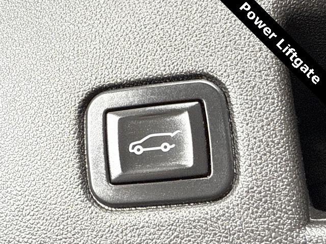 used 2018 Chevrolet Equinox car, priced at $10,981