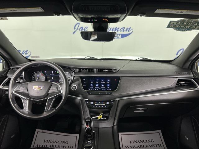 used 2021 Cadillac XT5 car, priced at $32,143