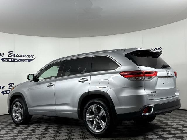 used 2019 Toyota Highlander car, priced at $28,382