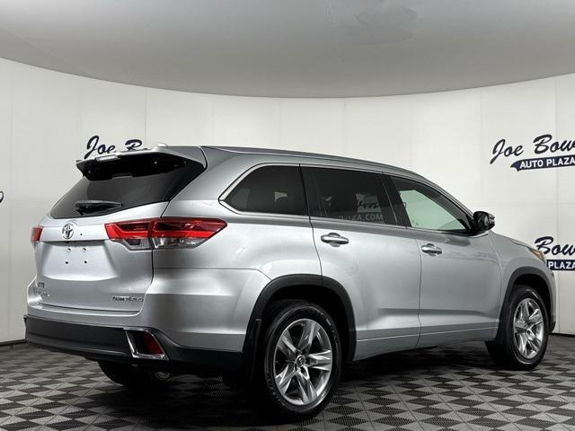 used 2019 Toyota Highlander car, priced at $28,382