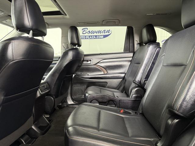 used 2019 Toyota Highlander car, priced at $28,382