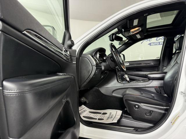 used 2022 Jeep Grand Cherokee car, priced at $25,856