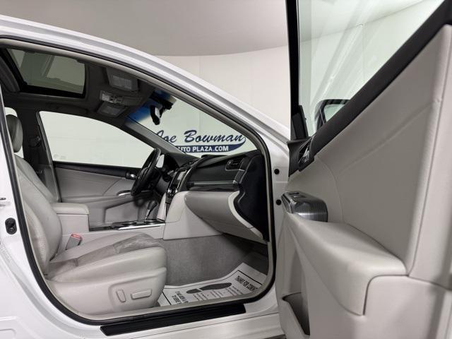 used 2014 Toyota Camry Hybrid car, priced at $15,997