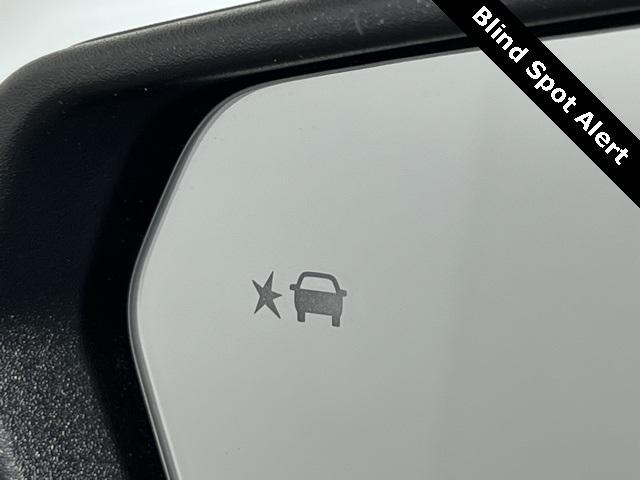 used 2022 Chevrolet Equinox car, priced at $22,590