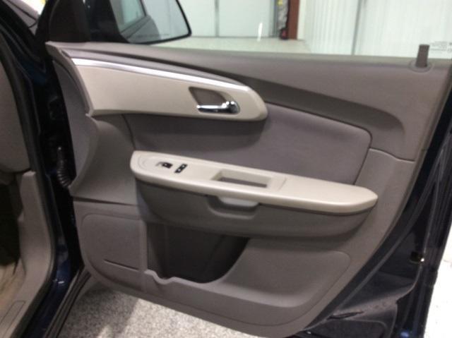 used 2010 Chevrolet Traverse car, priced at $5,900