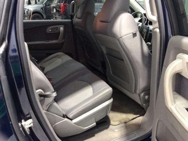 used 2010 Chevrolet Traverse car, priced at $5,900