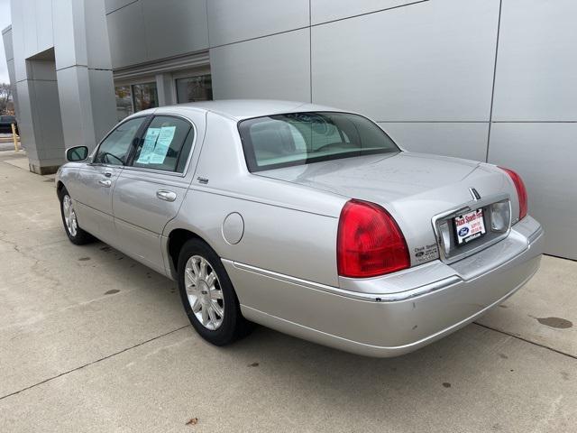 used 2011 Lincoln Town Car car, priced at $7,900