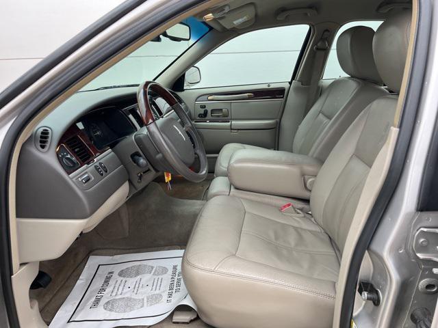 used 2011 Lincoln Town Car car, priced at $7,900