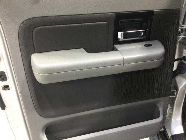 used 2006 Ford F-150 car, priced at $7,500