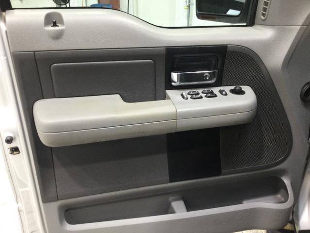 used 2006 Ford F-150 car, priced at $7,500