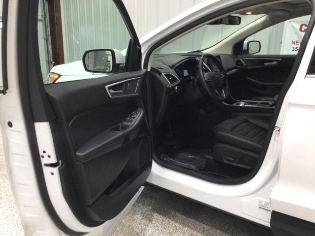 used 2024 Ford Edge car, priced at $32,900