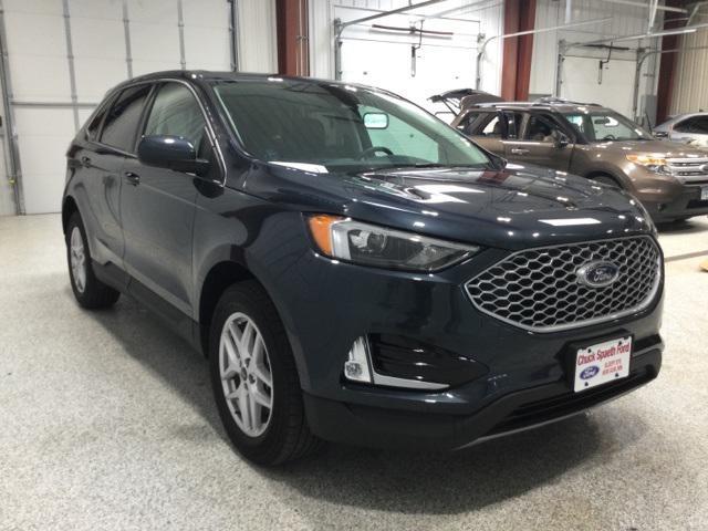 used 2024 Ford Edge car, priced at $29,900