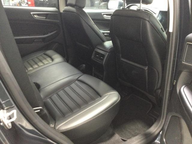 used 2024 Ford Edge car, priced at $29,900
