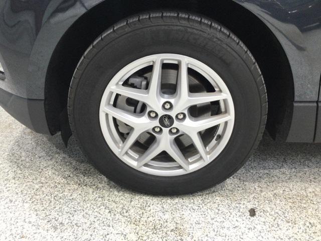 used 2024 Ford Edge car, priced at $29,900