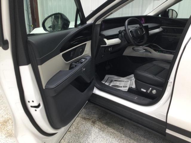 used 2024 Lincoln Nautilus car, priced at $56,900