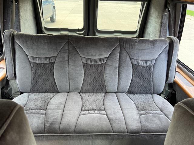 used 2002 Ford E150 car, priced at $14,900