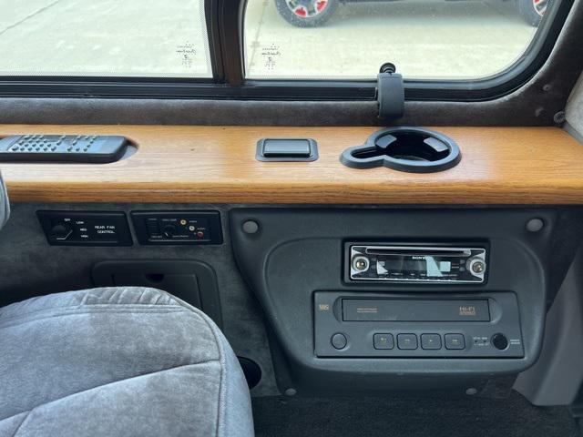 used 2002 Ford E150 car, priced at $14,900