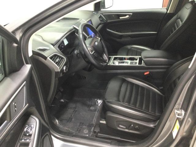 used 2024 Ford Edge car, priced at $30,900