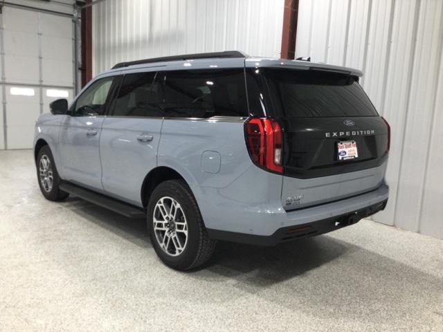 new 2025 Ford Expedition car, priced at $71,125