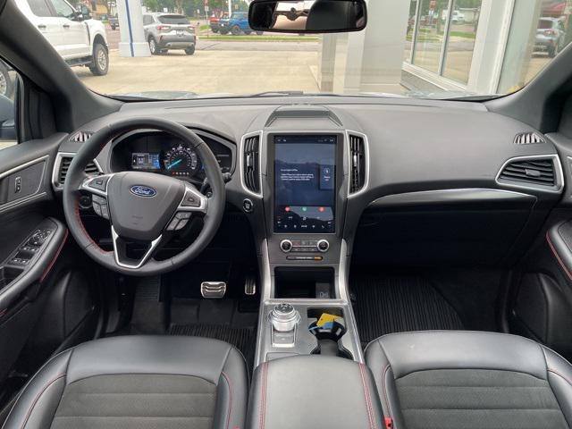 used 2024 Ford Edge car, priced at $34,500