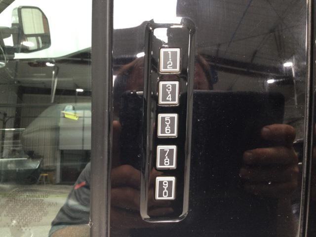 used 2021 Ford F-150 car, priced at $39,900