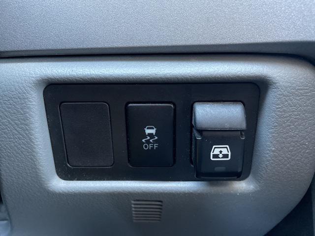 used 2011 Toyota Tundra car, priced at $18,900