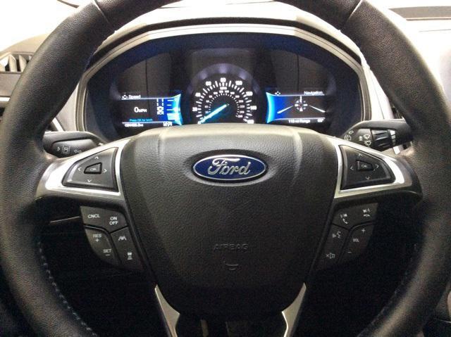 used 2022 Ford Edge car, priced at $29,900