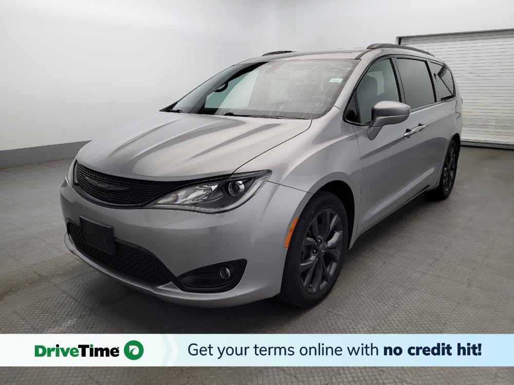 used 2019 Chrysler Pacifica car, priced at $14,395