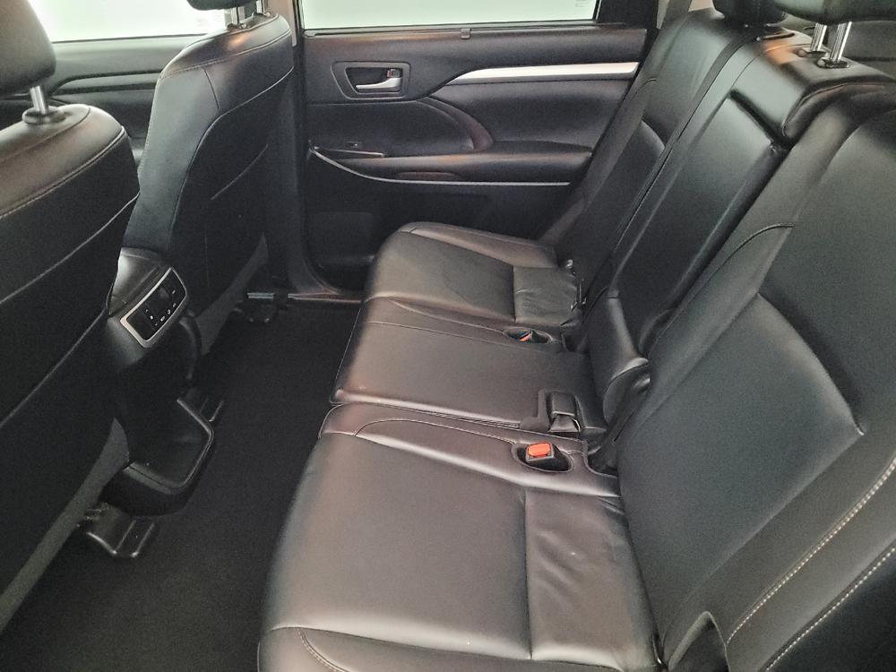 used 2019 Toyota Highlander car, priced at $23,195