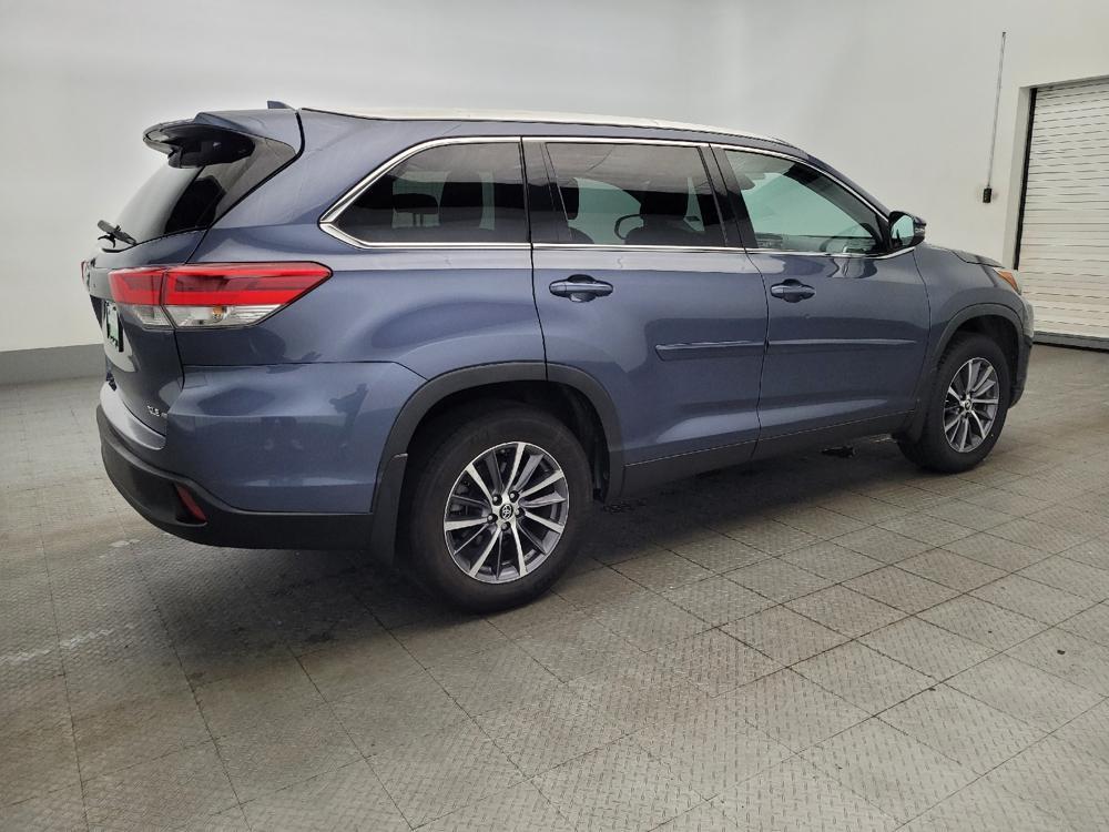 used 2019 Toyota Highlander car, priced at $23,195